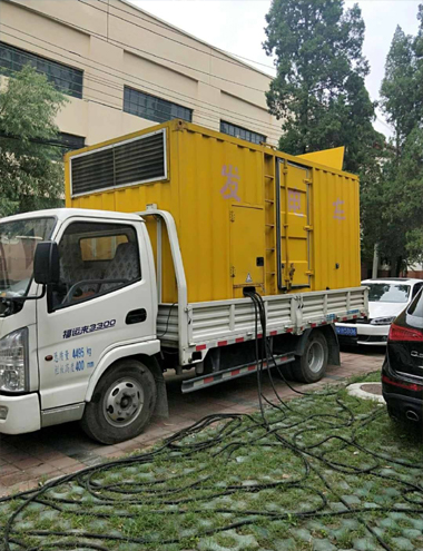 娄星发电车出租-柴油发电机组排烟系统设计要求及其考虑因素