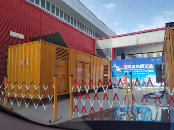 娄星发电车出租-发电机无电压或电压太低怎么办？