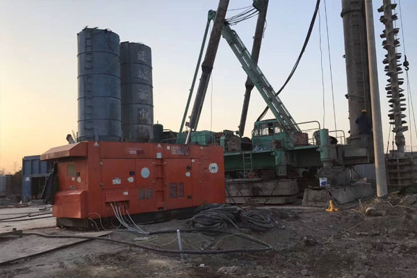 娄星如何检查发电机组燃油系统的密封性？