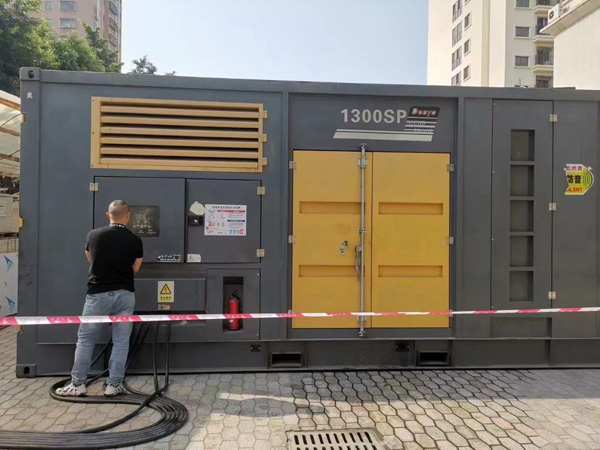 娄星延长空气滤清器使用寿命的注意事项